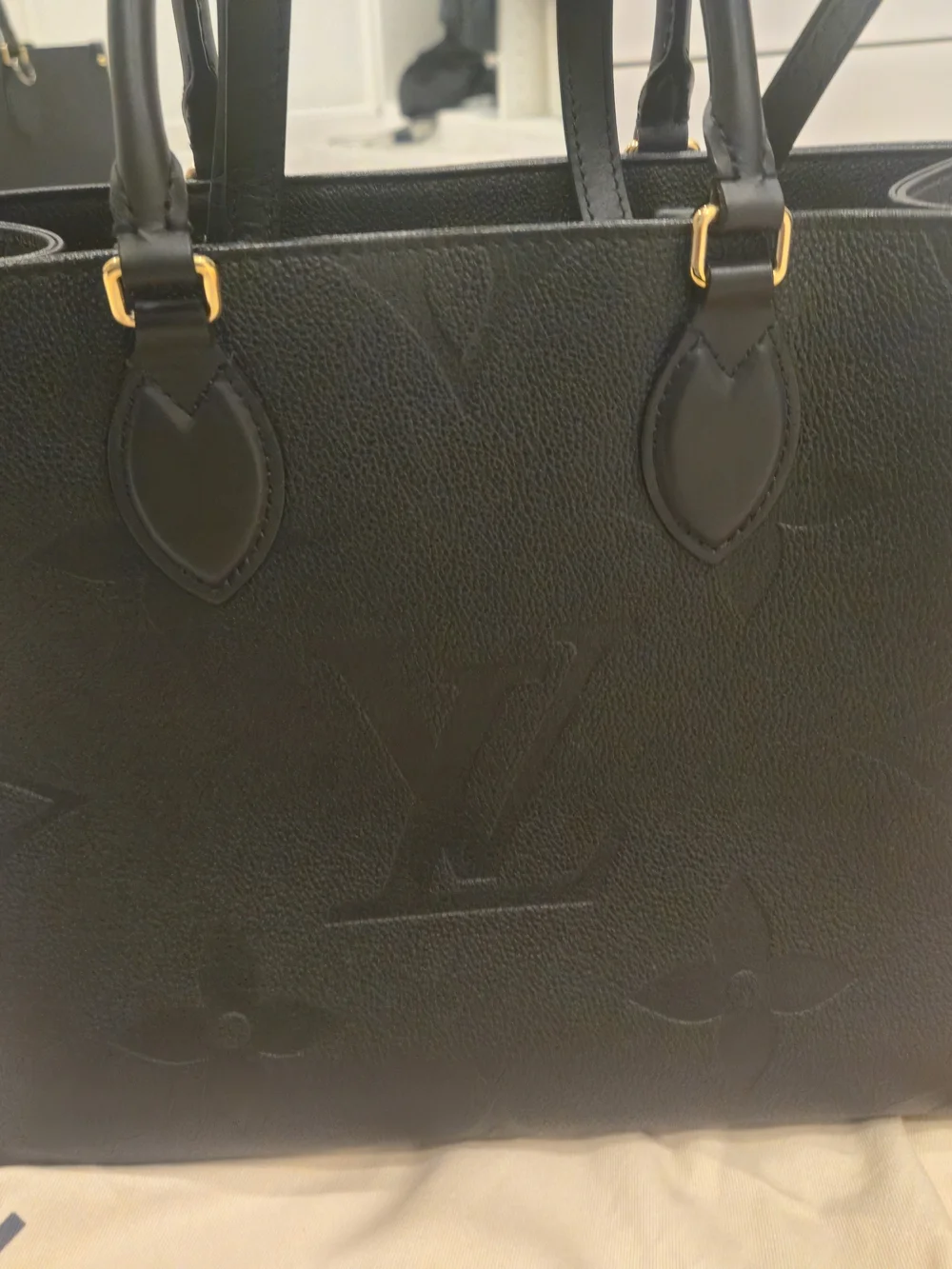 Louis Vuitton Black ONTHEGO MM Tote Brown Suede Interior